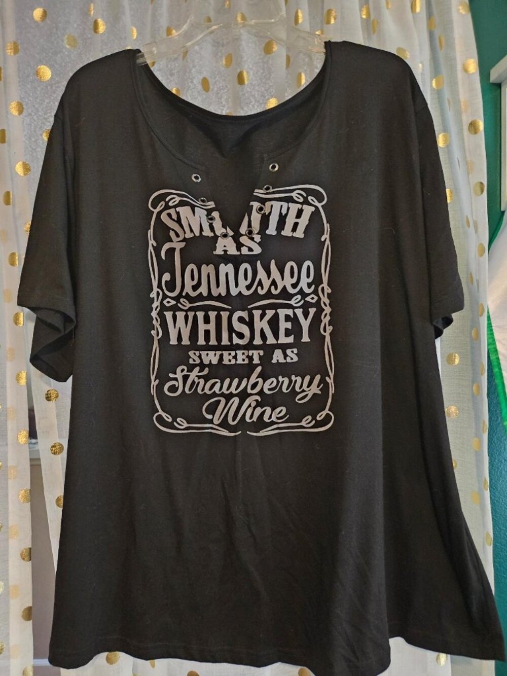 Women's Black Graphic T-Shirt 3XL "Smooth as Tennessee Whiskey" Grommet Neck